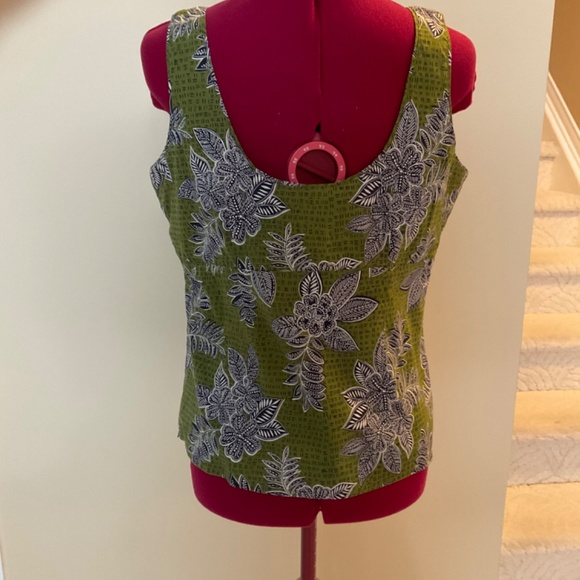 Talbots summer crossover top - Picture 2 of 5